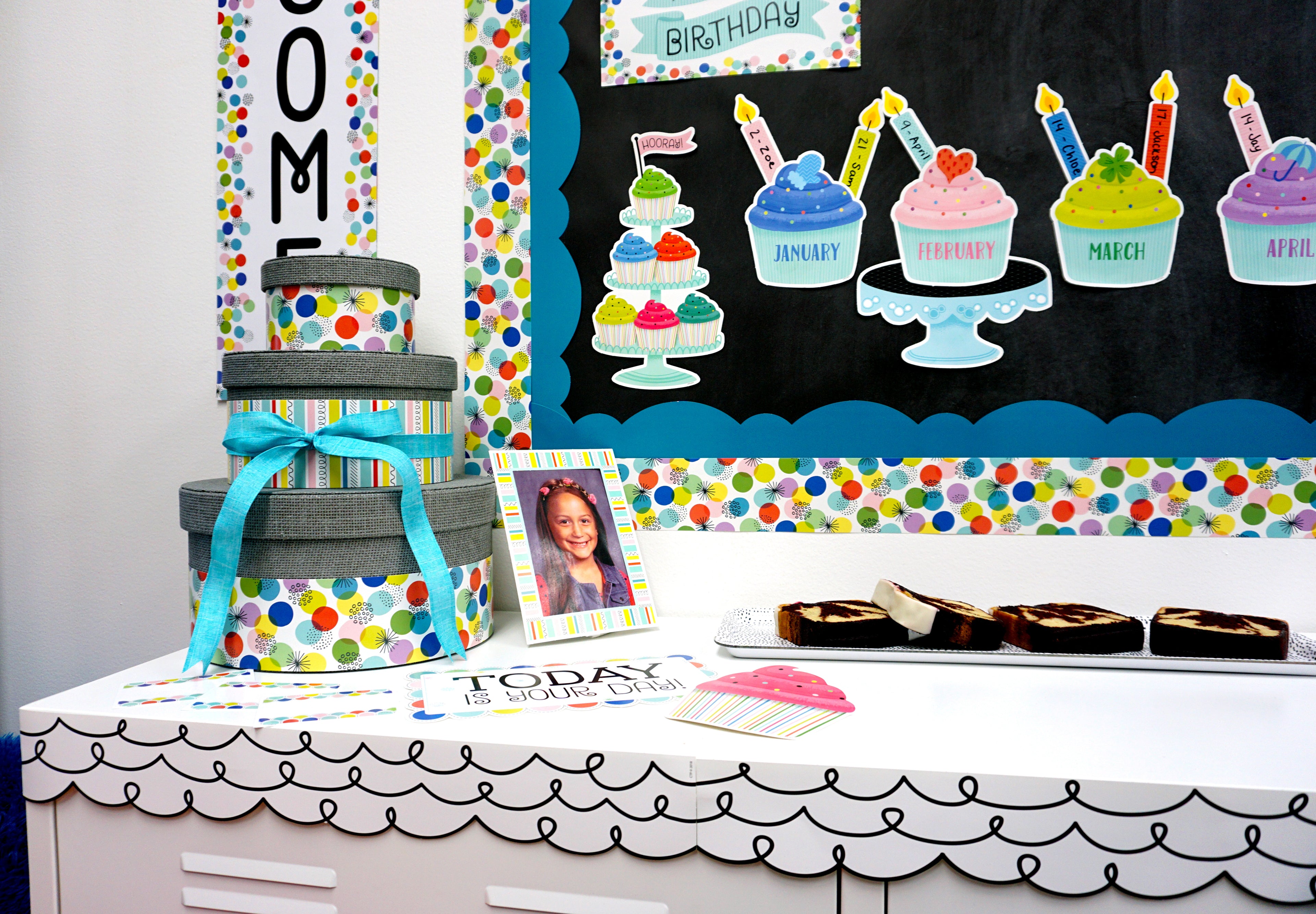 Color Pop Birthday Mini Bulletin Board