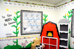 Jumbo Farm Friends Bulletin Board