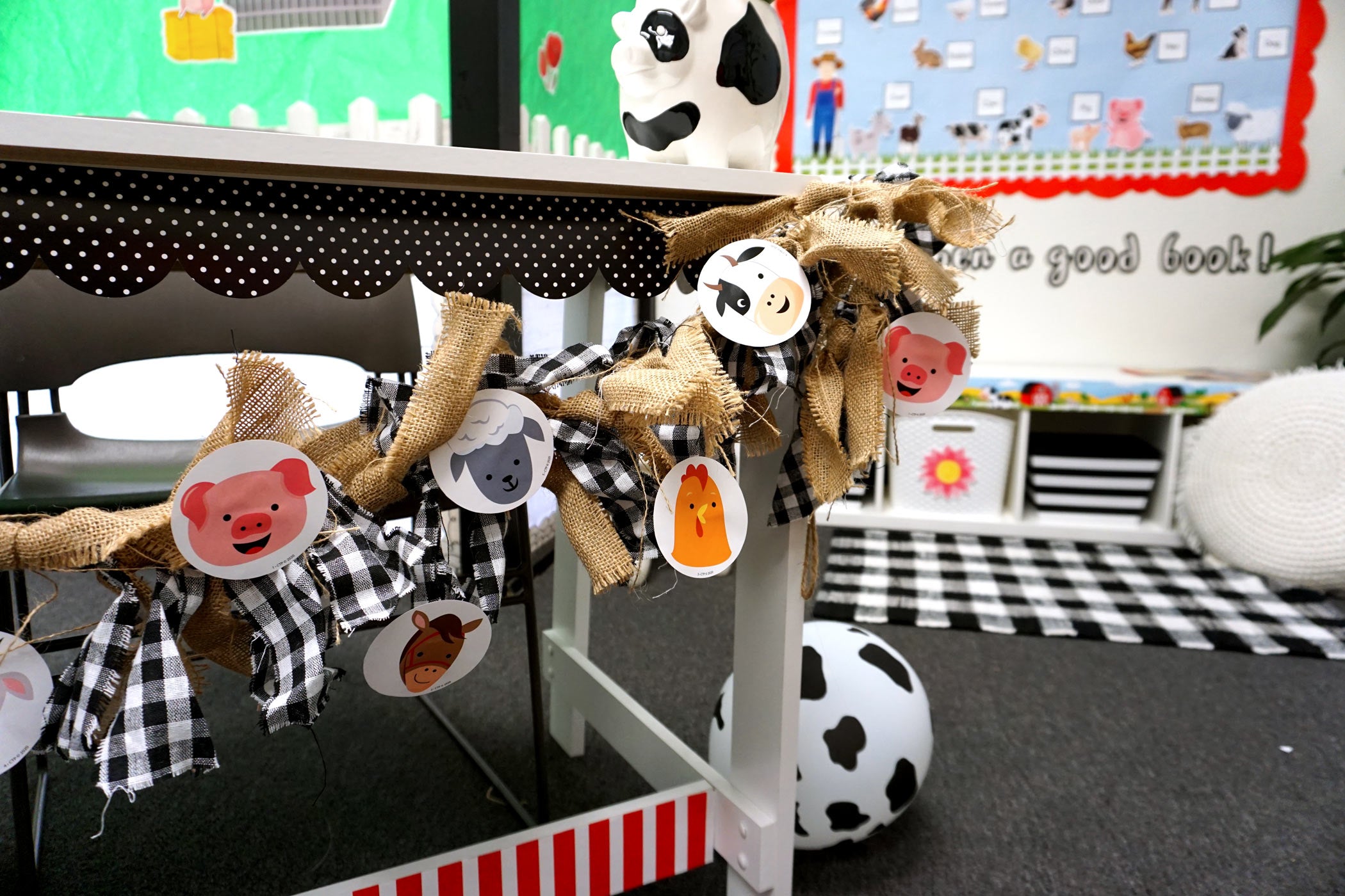 Farm Friends Sunny Blooms 6 Inch Designer Cut-Outs